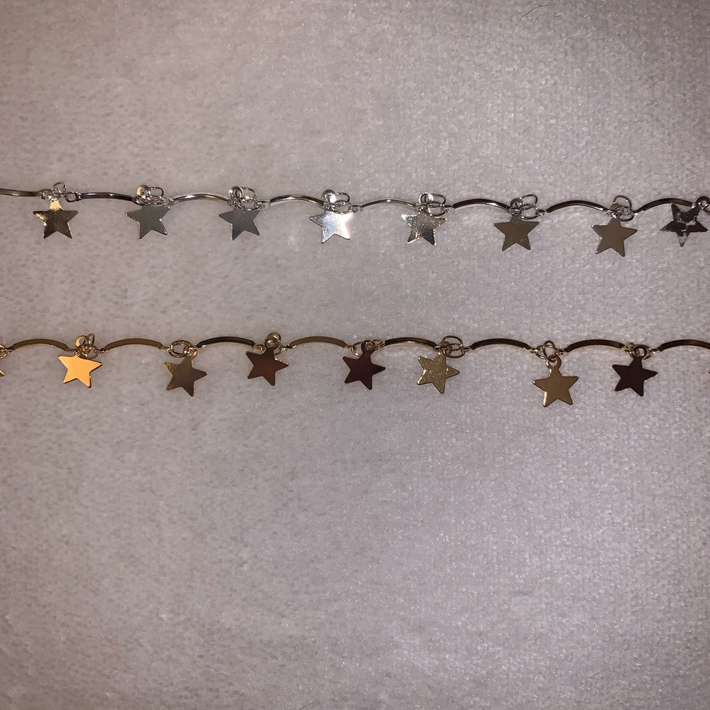 Set of 2 Trendy Star Necklaces / Chokers